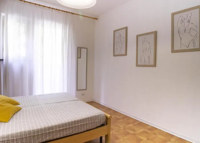شقة Luminoso Con Ampia Terrazza سان بارتولومِيو آل ما