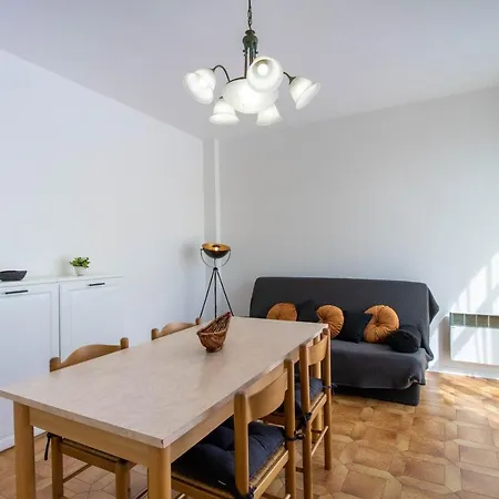 Luminoso Con Ampia Terrazza 아파트 산토바르톨로메오알마레